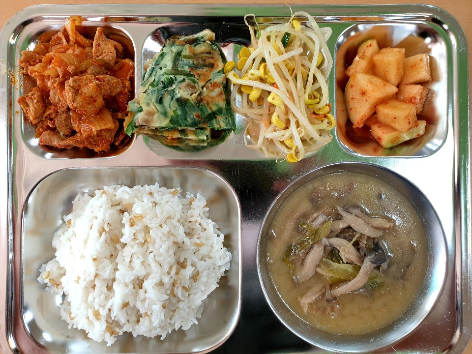 ���Ļ���